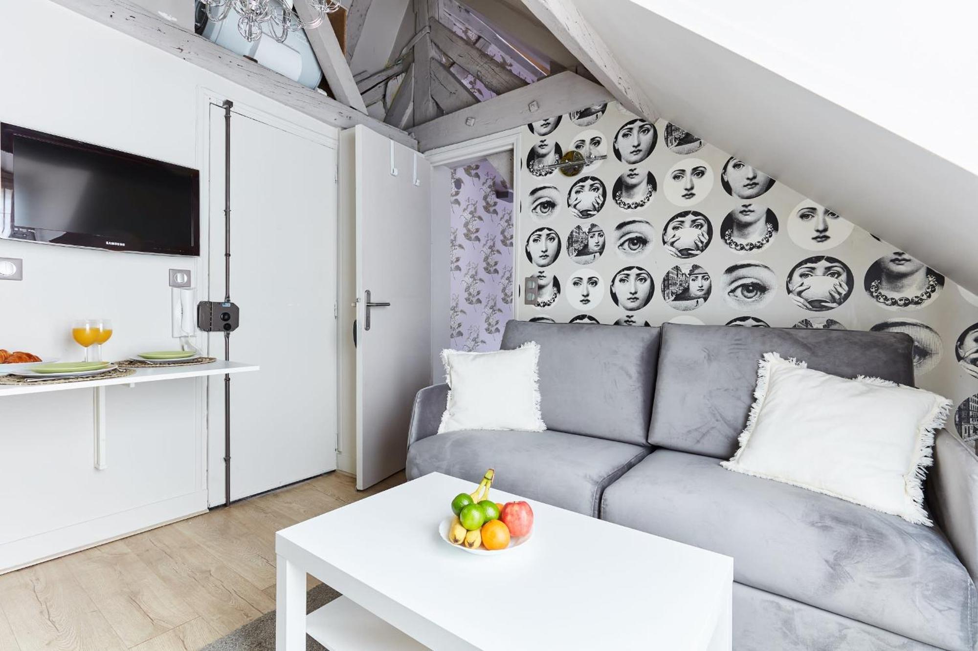 Place Des Vosges - 1Br With Balcony - Cityapartmentstay Париж Экстерьер фото