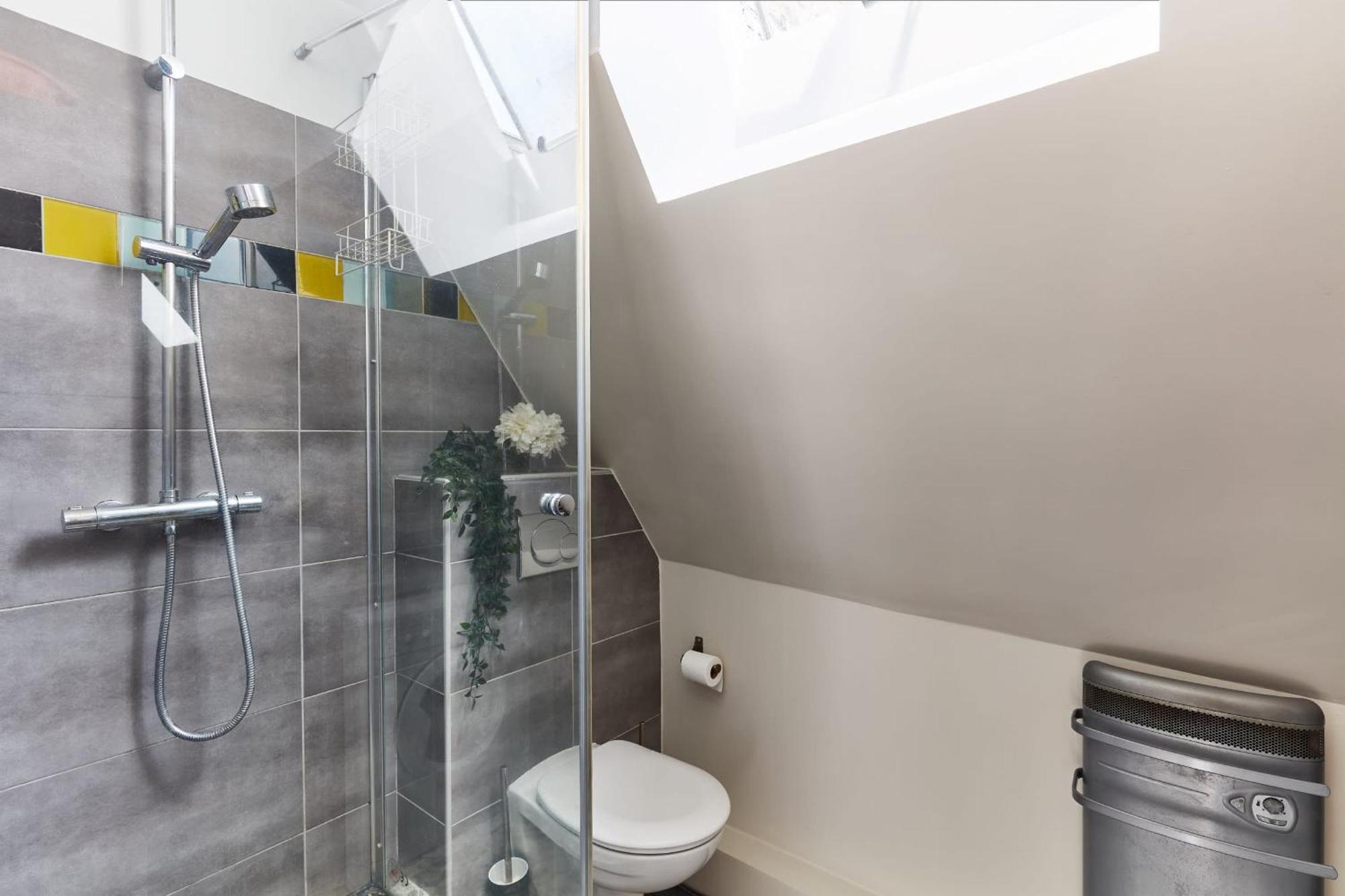 Place Des Vosges - 1Br With Balcony - Cityapartmentstay Париж Экстерьер фото